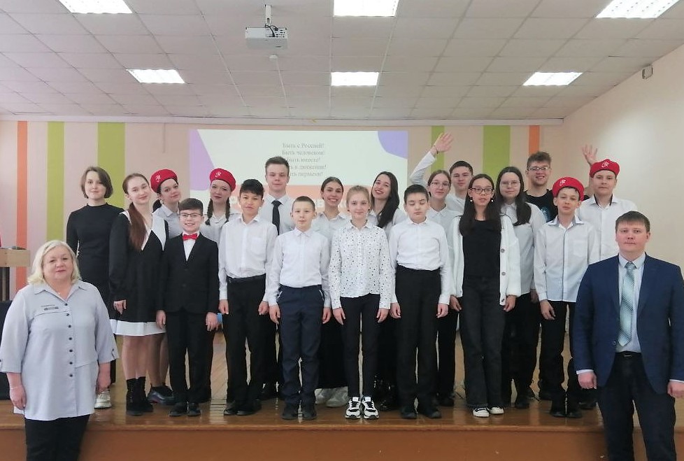 В государственной школе города Омутнинска открылось первичное отделение &amp;quot;Движения первых&amp;quot;.